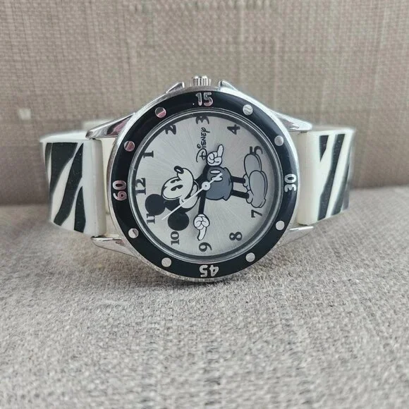 Disney Minnie Mouse Wristwatch White Rubber Band Analog Wrist Watch Accutime - Picture 5 of 11